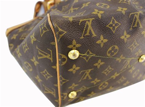 are louis vuitton bags made of leather