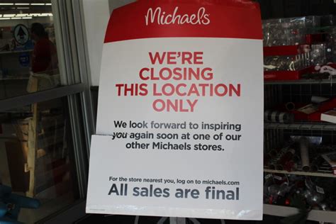 are michaels stores closing