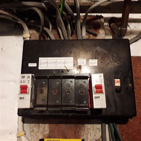 Are Old Electric Fuse Boxes Illegal