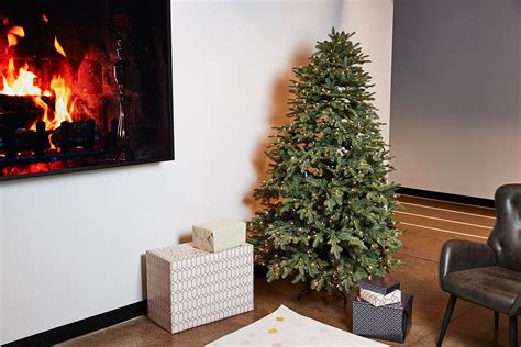 Are Pre Lit Trees Better