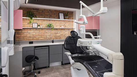 Private Dentist versus NHS Dentist