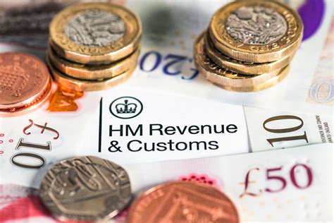 are savings accounts taxable uk