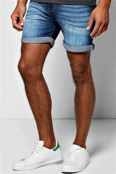 are short shorts in for guys
