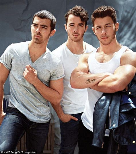 are the jonas brothers gay