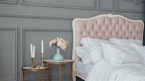 Are Tufted Headboards Going Out Of Style?