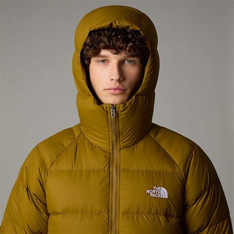 Are down jackets windproof?