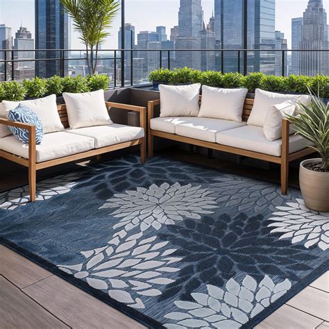 Indoor/ Outdoor Geometric 8 x 11 Area Rug, Navy,Green