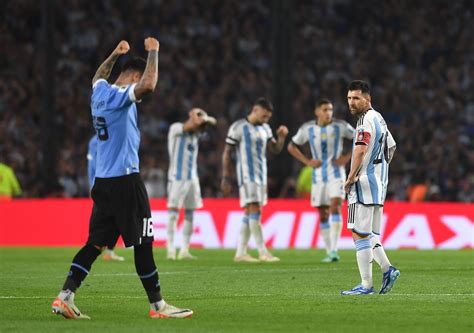 argentina 0 uruguay 2