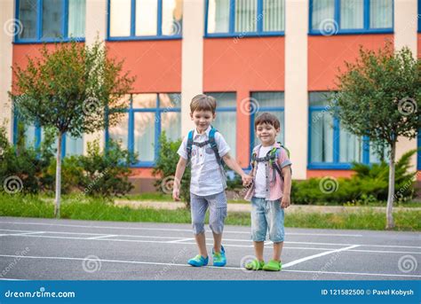 argentino hermano en la escuela