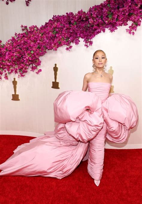 ariana grande red carpet oscars 2024