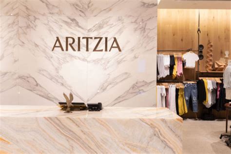 aritzia official website