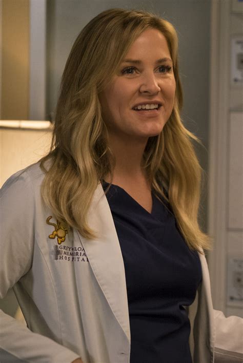 Unravel Arizona Robbins' Journey: A Heartfelt Tale Inside Grey's Anatomy