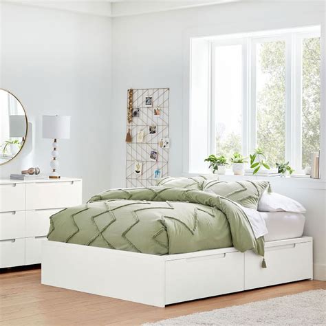 Arlen Storage Bed