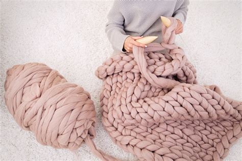Knitting Kit // Arm Knitting Kit // Throw Blanket