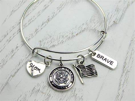 Army Mom Bracelet Black Moms bracelet, Army mom, Perfect gift for mom