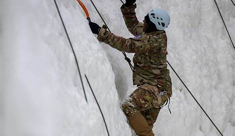 Mountain Warfare School shows Soldiers how to take fight to the hills