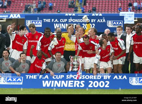 arsenal v chelsea fa cup final 2002