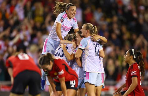 arsenal vs united women