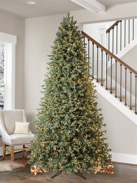 Artificial Christmas Tree With Branches To The Floor