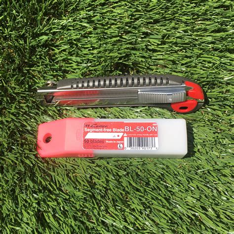 Artificial Turf Knife