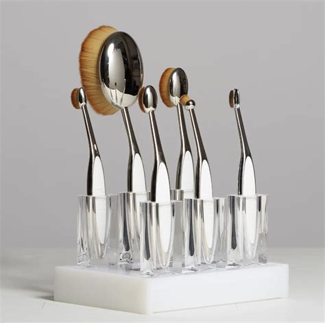 Artis Brush Holder