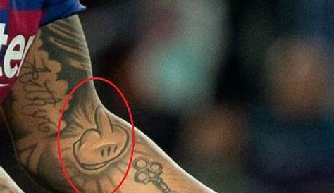 Arturo Vidal Tattoo Hand By Hender