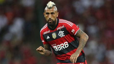 arturo vidal enke