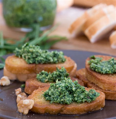 Arugula Pesto Appetizer