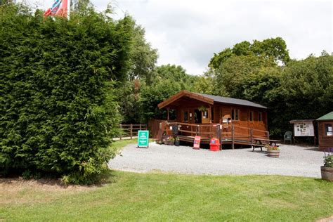 ashbourne camping and caravanning club site