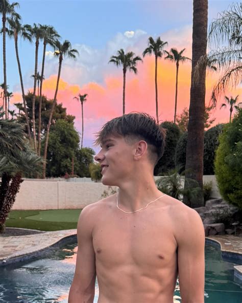 ashton onlyfans wright