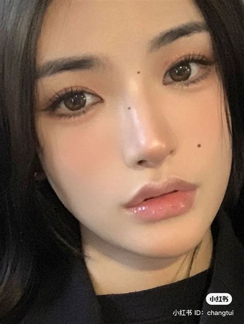 asian girl black eye makeup