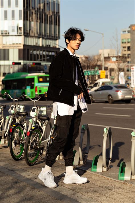 Cool guy mensfashionclothing Asian men fashion, Korean street