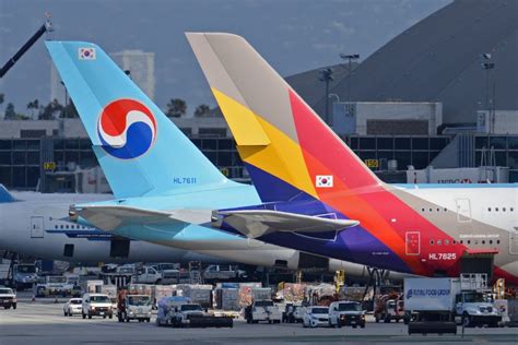 asiana airlines or korean air