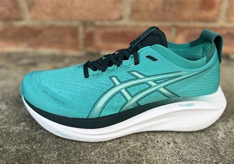 SHOE REVIEW Asics GelNimbus 27 Canadian Running Magazine