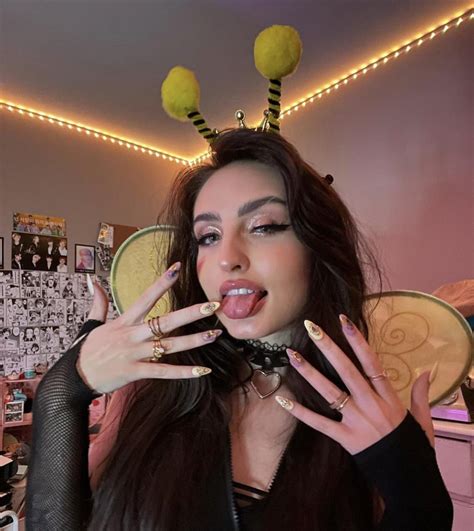 asmr beebee onlyfans