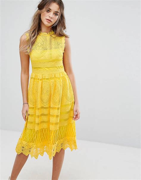 Asos Yellow Dress Review: A Must-Have For 2023 Fashion
