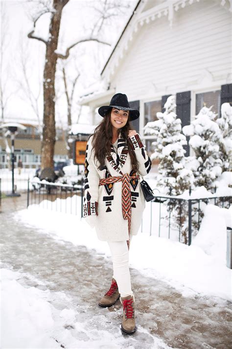 Guide to Aspen in 2020 College outfits winter, Preppy outfit, Winter