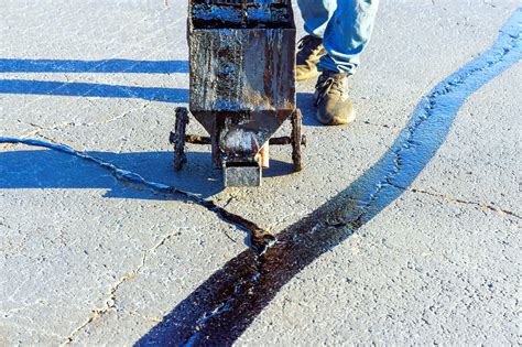 asphalt crack filling materials
