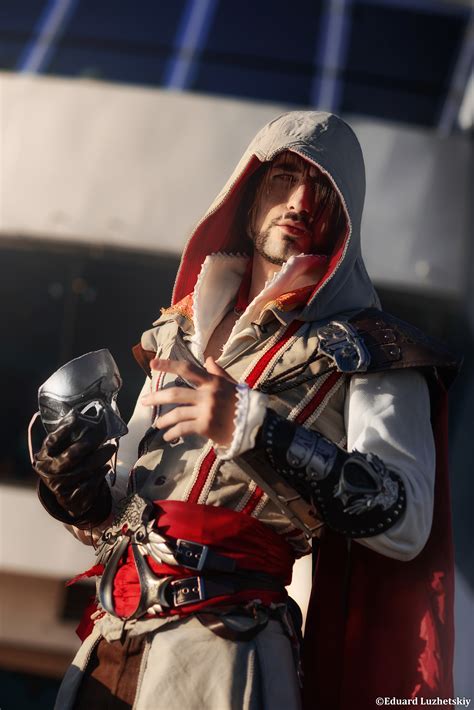 assassin's creed 2 ezio cosplay