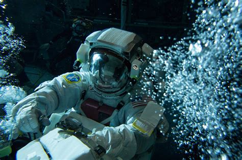 astronaut under water adventure