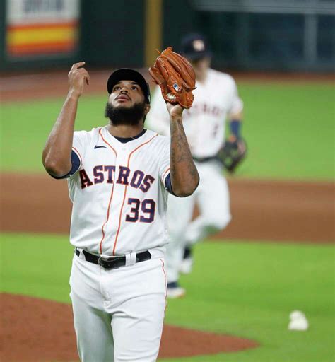 astros pitchers and catchers report
