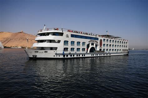 4 Day 3 Night Deluxe Nile Cruise Trip Aswan & Luxor by Ibermundo