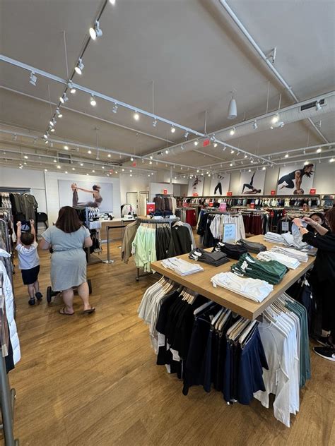 athleta outlet camarillo