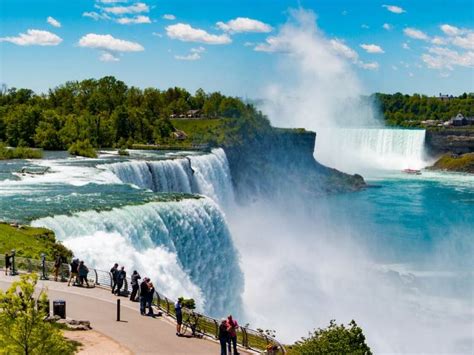 Conheça 7 cidades turísticas para visitar no Canadá!