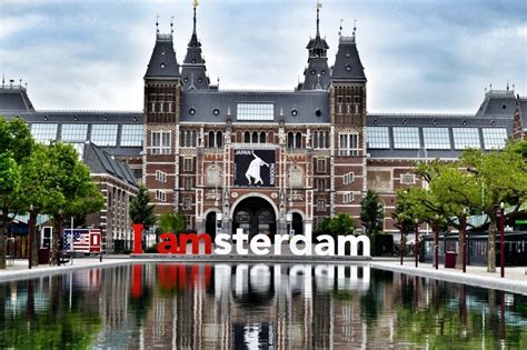 A maior cidade da Holanda é uma das cidades mais animadas