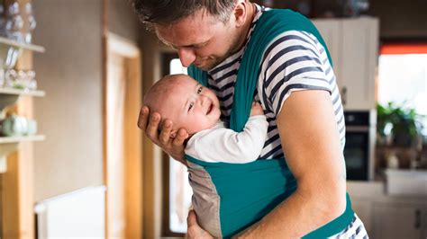 Breastfeeding or Formula feeding Newborn Babies? Breastfeeding