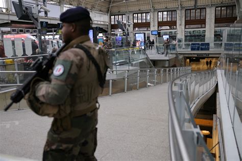 attentat gare de lyon