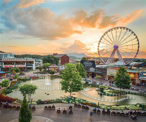 attractions in pigeon forge