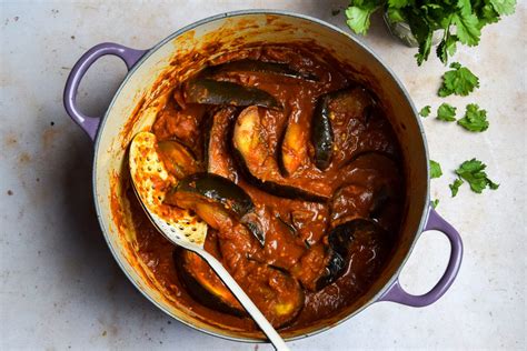 aubergine and tomato curry