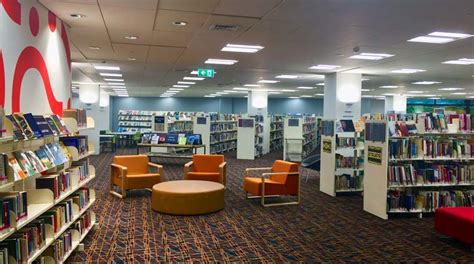 auckland library opening hours